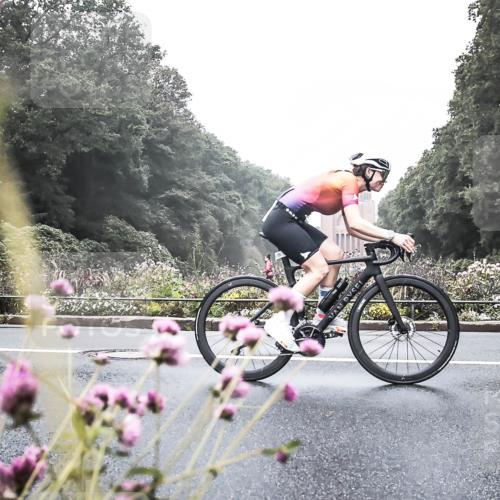13.09.2026 - Stadtparktriathlon H.Heesch http://msf.ph/oto/10271447 13.09.2026 10:26:25 Radfahren 261, 359, 368 meine-sportfotos.de