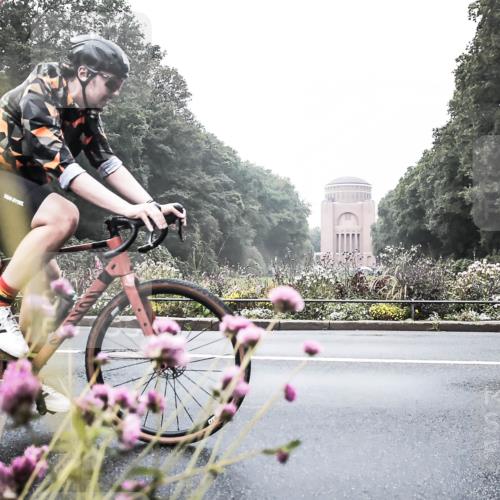 13.09.2026 - Stadtparktriathlon H.Heesch http://msf.ph/oto/10271451 13.09.2026 10:26:29 Radfahren 261, 330 meine-sportfotos.de