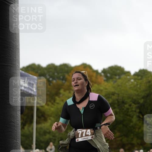13.09.2026 - Stadtparktriathlon Patografie http://msf.ph/oto/10271466 13.09.2026 12:27:01 Ziel 721, 774 meine-sportfotos.de
