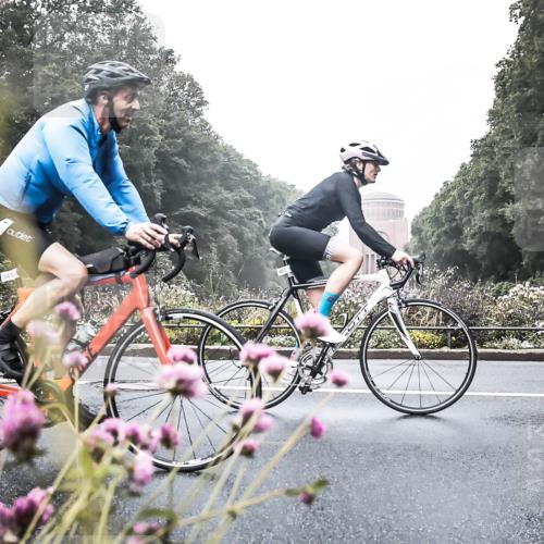 13.09.2026 - Stadtparktriathlon H.Heesch http://msf.ph/oto/10271475 13.09.2026 10:26:39 Radfahren 221, 251, 269, 292, 345, 444, 463 meine-sportfotos.de