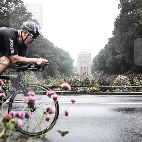 13.09.2026 - Stadtparktriathlon H.Heesch http://msf.ph/oto/10271477 13.09.2026 08:59:55 Radfahren 1, 112, 123 meine-sportfotos.de