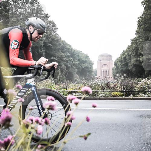 13.09.2026 - Stadtparktriathlon H.Heesch http://msf.ph/oto/10271493 13.09.2026 10:26:45 Radfahren 225, 292, 361 meine-sportfotos.de