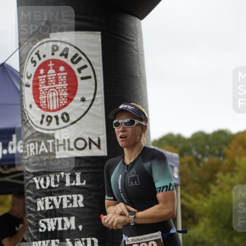 13.09.2026 - Stadtparktriathlon Patografie http://msf.ph/oto/10271536 13.09.2026 12:27:38 Ziel 792, 820 meine-sportfotos.de