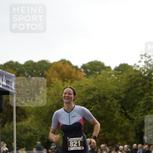 13.09.2026 - Stadtparktriathlon Patografie http://msf.ph/oto/10271542 13.09.2026 12:27:55 Ziel 778, 821 meine-sportfotos.de