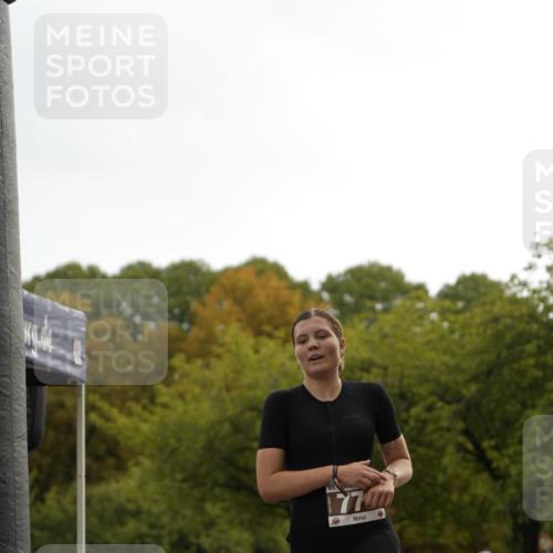 13.09.2026 - Stadtparktriathlon Patografie http://msf.ph/oto/10271551 13.09.2026 12:28:02 Ziel 778, 821 meine-sportfotos.de