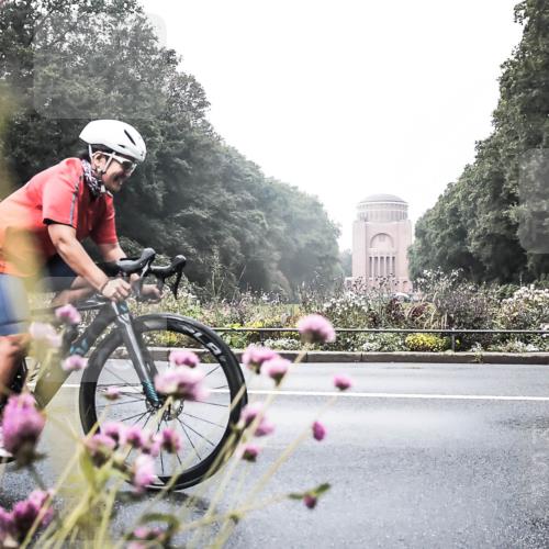 13.09.2026 - Stadtparktriathlon H.Heesch http://msf.ph/oto/10271564 13.09.2026 10:27:23 Radfahren 254, 274, 389 meine-sportfotos.de