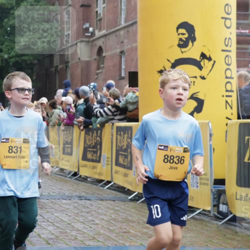 13.09.2026 - Kiel Lauf Yannick Fuchs http://msf.ph/oto/10271609 13.09.2026 08:34:28 Ziel 126, 138, 720, 1623, 1624, 2612, 2740, 3023, 3118, 3277, 3380, 4016, 4417, 4584, 5099, 6111, 7042, 7408, 8226, 8333, 8423, 8930, 8983, 9047, 10106, 10158, 10180, 10381, 10446, 10923, 12100, 12525, 657, 1058, 1103, 1295, 1924, 2140, 2477, 2769, 2851, 4146, 4417, 4796, 4839, 5099, 5324, 6351, 6453, 7041, 7135, 7567, 8179, 8478, 9211, 9945, 10121, 10172, 10713, 10815, 11008, 11365, 11572, 11664, 831, 1104, 2108, 2276, 2622, 2641, 3058, 3953, 5022, 5579, 5625, 5897, 6369 meine-sportfotos.de