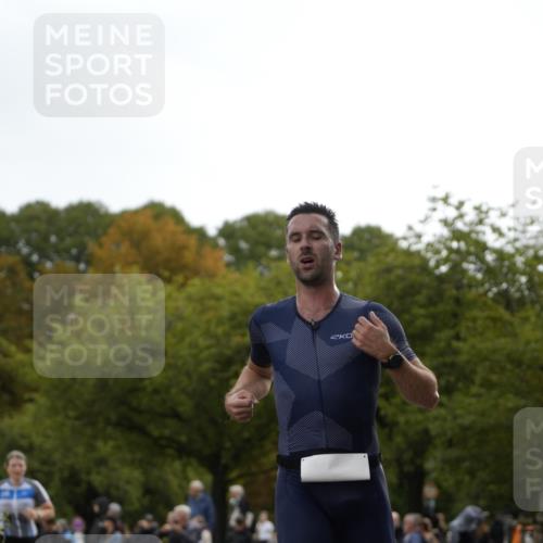 13.09.2026 - Stadtparktriathlon Patografie http://msf.ph/oto/10271632 13.09.2026 12:29:12 Ziel 806, 867 meine-sportfotos.de