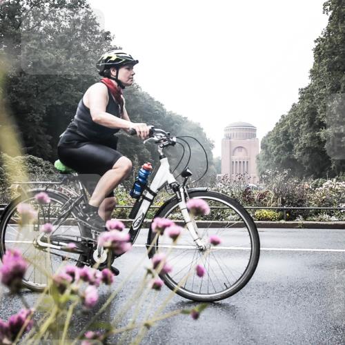 13.09.2026 - Stadtparktriathlon H.Heesch http://msf.ph/oto/10271666 13.09.2026 10:28:38 Radfahren 377, 423 meine-sportfotos.de