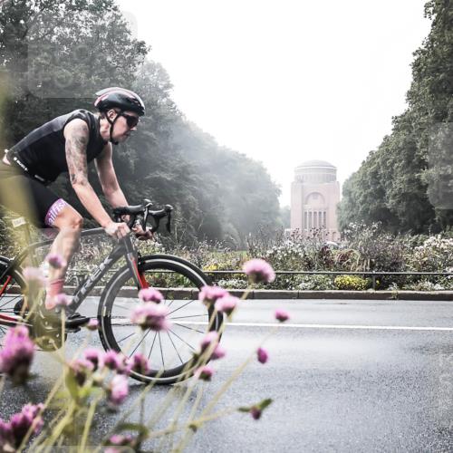 13.09.2026 - Stadtparktriathlon H.Heesch http://msf.ph/oto/10271684 13.09.2026 10:29:03 Radfahren 335, 354, 381, 432, 452 meine-sportfotos.de