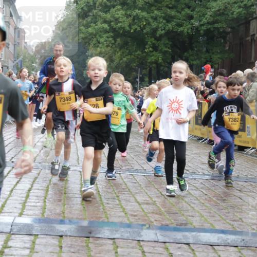 13.09.2026 - Kiel Lauf Yannick Fuchs http://msf.ph/oto/10271689 13.09.2026 08:34:33 Ziel 126, 138, 831, 1623, 1624, 2108, 2612, 3023, 3058, 3118, 3277, 3380, 3953, 4584, 5897, 6111, 7042, 7408, 7957, 8423, 8836, 8930, 8983, 9047, 9758, 9765, 10106, 10158, 10180, 10381, 10923, 12516, 657, 720, 1058, 1103, 1295, 1924, 2140, 2740, 2769, 2851, 4016, 4146, 4417, 4796, 4839, 5099, 5324, 6351, 6453, 7041, 7135, 7567, 8179, 8226, 8333, 8478, 9211, 9945, 10121, 10172, 10713, 10815, 11365, 11572, 11664, 12100, 1104, 2276, 2622, 2641, 5022, 5579, 5625, 6369 meine-sportfotos.de
