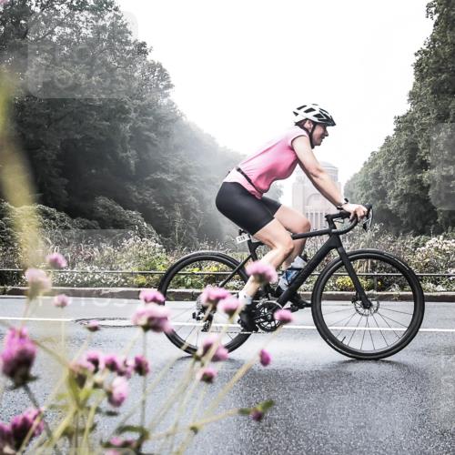 13.09.2026 - Stadtparktriathlon H.Heesch http://msf.ph/oto/10271690 13.09.2026 10:29:06 Radfahren 334, 335, 354, 381, 429, 432, 452 meine-sportfotos.de