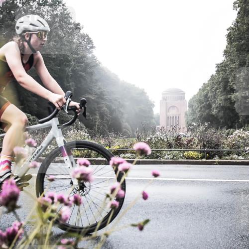 13.09.2026 - Stadtparktriathlon H.Heesch http://msf.ph/oto/10271695 13.09.2026 10:29:06 Radfahren 334, 335, 354, 381, 429, 432, 452 meine-sportfotos.de