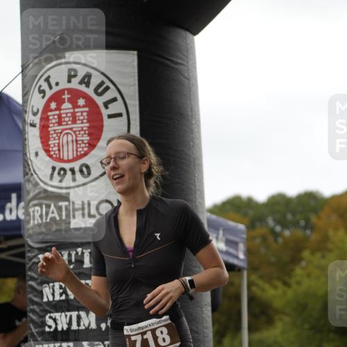 13.09.2026 - Stadtparktriathlon Patografie http://msf.ph/oto/10271696 13.09.2026 12:29:48 Ziel 718 meine-sportfotos.de