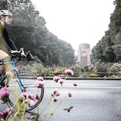13.09.2026 - Stadtparktriathlon H.Heesch http://msf.ph/oto/10271731 13.09.2026 10:29:32 Radfahren 283, 390, 400 meine-sportfotos.de
