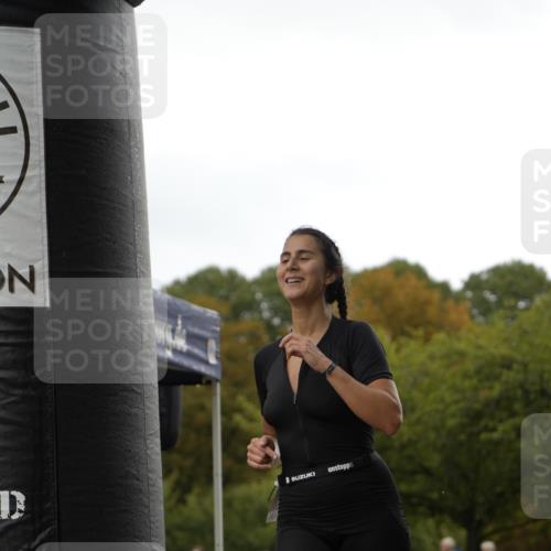 13.09.2026 - Stadtparktriathlon Patografie http://msf.ph/oto/10271748 13.09.2026 12:30:42 Ziel 824 meine-sportfotos.de