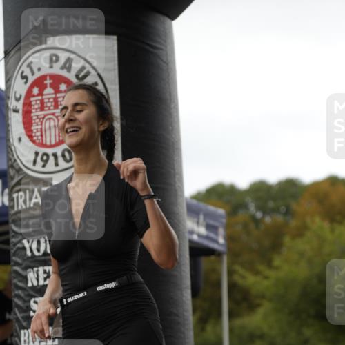 13.09.2026 - Stadtparktriathlon Patografie http://msf.ph/oto/10271757 13.09.2026 12:30:42 Ziel 824 meine-sportfotos.de