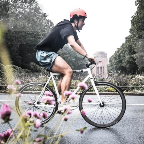 13.09.2026 - Stadtparktriathlon H.Heesch http://msf.ph/oto/10271762 13.09.2026 10:29:54 Radfahren 237, 298, 410, 462 meine-sportfotos.de
