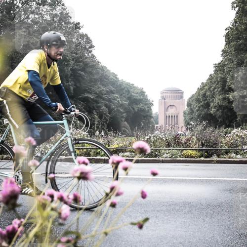 13.09.2026 - Stadtparktriathlon H.Heesch http://msf.ph/oto/10271765 13.09.2026 10:29:57 Radfahren 223, 237, 298 meine-sportfotos.de