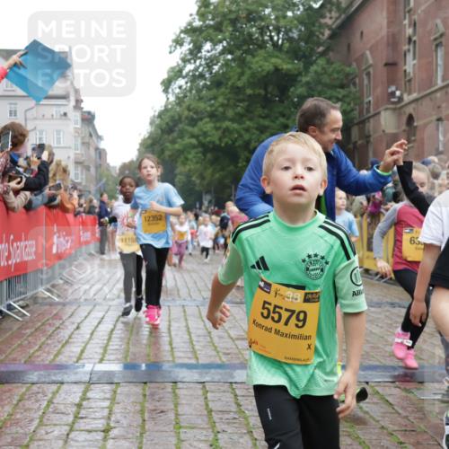13.09.2026 - Kiel Lauf Yannick Fuchs http://msf.ph/oto/10271770 13.09.2026 08:34:36 Ziel 126, 138, 831, 1623, 1624, 2108, 2276, 2612, 2622, 3058, 3277, 3380, 3953, 4584, 5625, 5897, 6111, 6369, 7042, 7408, 7957, 8423, 8836, 8930, 8983, 9047, 9167, 9758, 9765, 10106, 10180, 10381, 10923, 11457, 12516, 12549, 138, 657, 720, 1058, 1103, 1295, 1924, 2140, 2740, 2769, 2851, 3023, 3118, 4016, 4146, 4417, 4796, 4839, 5099, 5324, 6453, 7041, 7135, 7567, 8179, 8226, 8333, 8478, 8930, 9211, 9945, 10121, 10172, 10713, 10815, 11365, 11572, 12100, 1104, 2641, 5022, 5579 meine-sportfotos.de