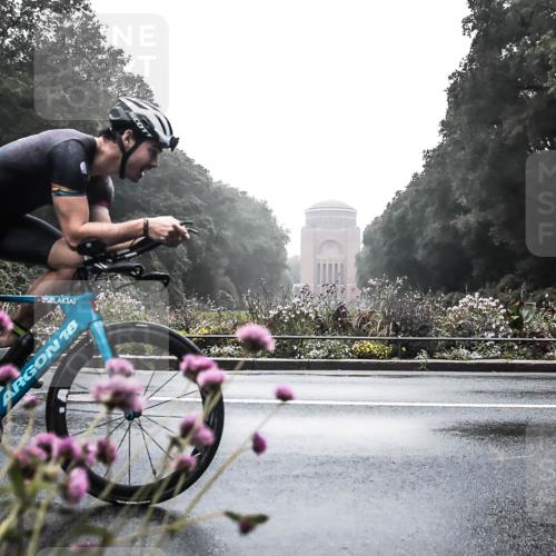 13.09.2026 - Stadtparktriathlon H.Heesch http://msf.ph/oto/10271771 13.09.2026 09:04:10 Radfahren 62, 98, 103 meine-sportfotos.de