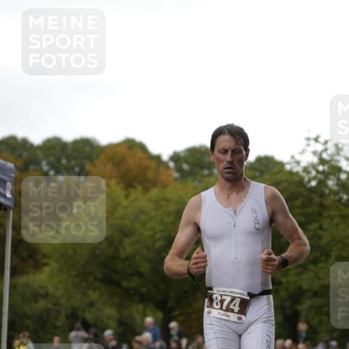 13.09.2026 - Stadtparktriathlon Patografie http://msf.ph/oto/10271785 13.09.2026 12:30:57 Ziel 874, 897 meine-sportfotos.de