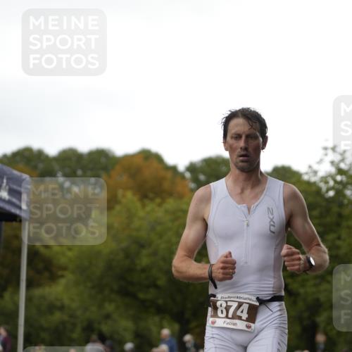 13.09.2026 - Stadtparktriathlon Patografie http://msf.ph/oto/10271790 13.09.2026 12:30:57 Ziel 874, 897 meine-sportfotos.de