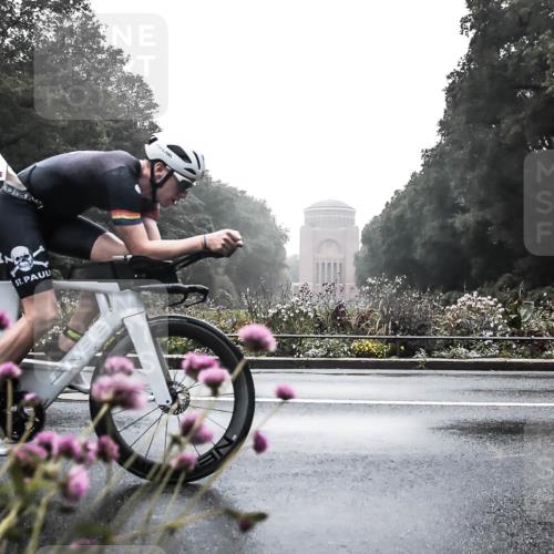 13.09.2026 - Stadtparktriathlon H.Heesch http://msf.ph/oto/10271796 13.09.2026 09:04:36 Radfahren 15, 22, 35, 145, 152 meine-sportfotos.de