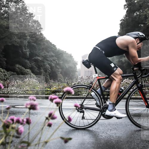 13.09.2026 - Stadtparktriathlon H.Heesch http://msf.ph/oto/10271801 13.09.2026 09:04:37 Radfahren 15, 22, 35, 145, 152 meine-sportfotos.de