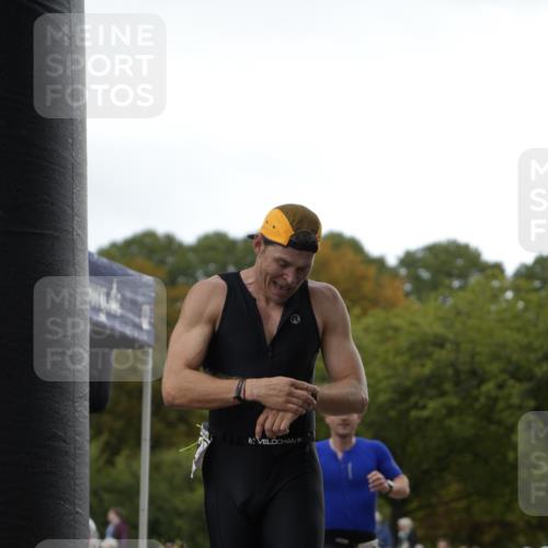 13.09.2026 - Stadtparktriathlon Patografie http://msf.ph/oto/10271805 13.09.2026 12:31:13 Ziel 833, 927 meine-sportfotos.de