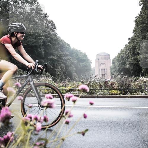 13.09.2026 - Stadtparktriathlon H.Heesch http://msf.ph/oto/10271817 13.09.2026 10:30:45 Radfahren 324, 461 meine-sportfotos.de