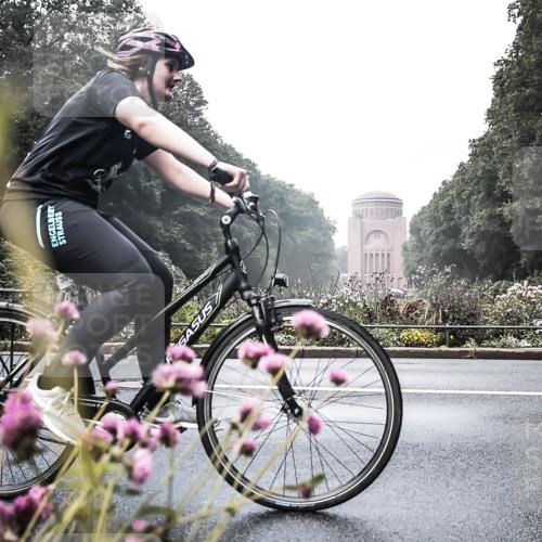 13.09.2026 - Stadtparktriathlon H.Heesch http://msf.ph/oto/10271842 13.09.2026 10:30:58 Radfahren 307, 357, 422, 428, 457 meine-sportfotos.de