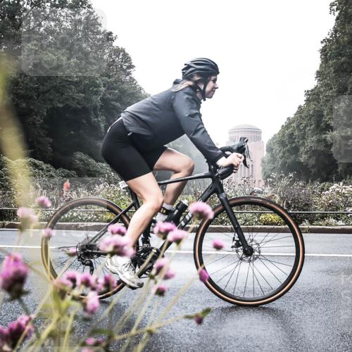 13.09.2026 - Stadtparktriathlon H.Heesch http://msf.ph/oto/10271849 13.09.2026 10:31:14 Radfahren 252, 296, 326 meine-sportfotos.de