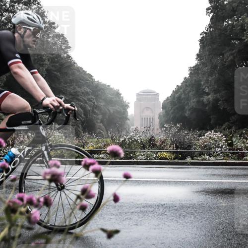 13.09.2026 - Stadtparktriathlon H.Heesch http://msf.ph/oto/10271871 13.09.2026 09:05:05 Radfahren 44, 59, 91 meine-sportfotos.de