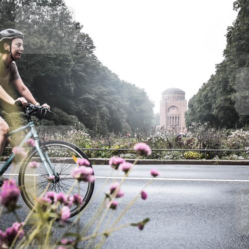 13.09.2026 - Stadtparktriathlon H.Heesch http://msf.ph/oto/10271873 13.09.2026 10:31:40 Radfahren 256, 401, 442 meine-sportfotos.de