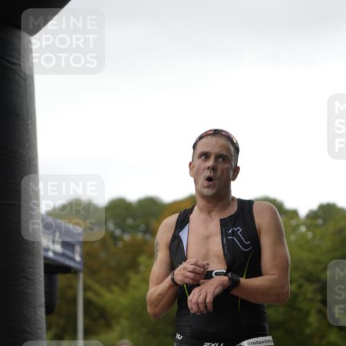 13.09.2026 - Stadtparktriathlon Patografie http://msf.ph/oto/10271880 13.09.2026 12:31:46 Ziel 724, 919 meine-sportfotos.de