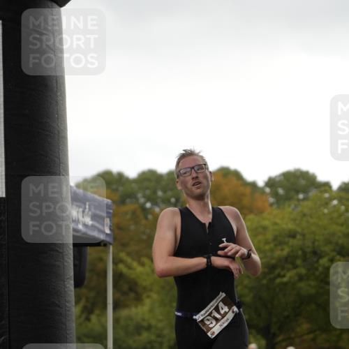 13.09.2026 - Stadtparktriathlon Patografie http://msf.ph/oto/10271911 13.09.2026 12:32:11 Ziel 720, 914 meine-sportfotos.de