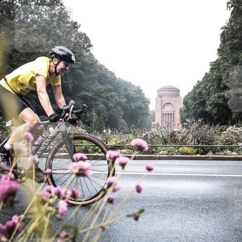 13.09.2026 - Stadtparktriathlon H.Heesch http://msf.ph/oto/10271931 13.09.2026 10:32:28 Radfahren 224, 277, 295 meine-sportfotos.de