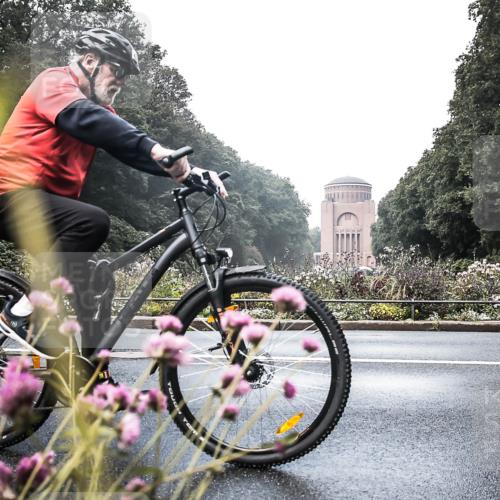 13.09.2026 - Stadtparktriathlon H.Heesch http://msf.ph/oto/10271940 13.09.2026 10:32:30 Radfahren 224, 277, 295 meine-sportfotos.de