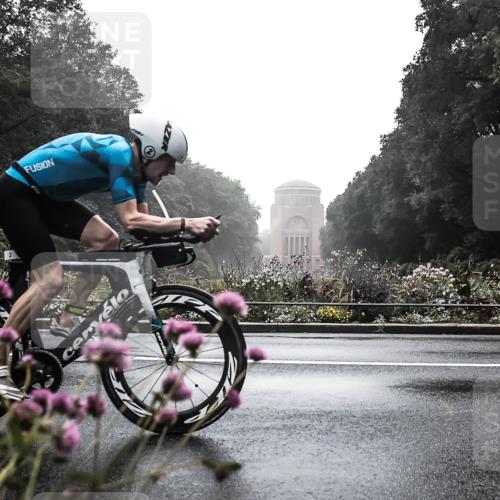 13.09.2026 - Stadtparktriathlon H.Heesch http://msf.ph/oto/10271943 13.09.2026 09:06:00 Radfahren 2, 69, 96 meine-sportfotos.de