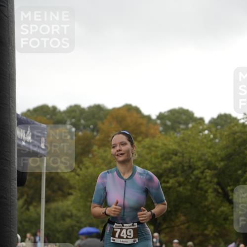 13.09.2026 - Stadtparktriathlon Patografie http://msf.ph/oto/10272006 13.09.2026 12:33:08 Ziel 749, 817 meine-sportfotos.de