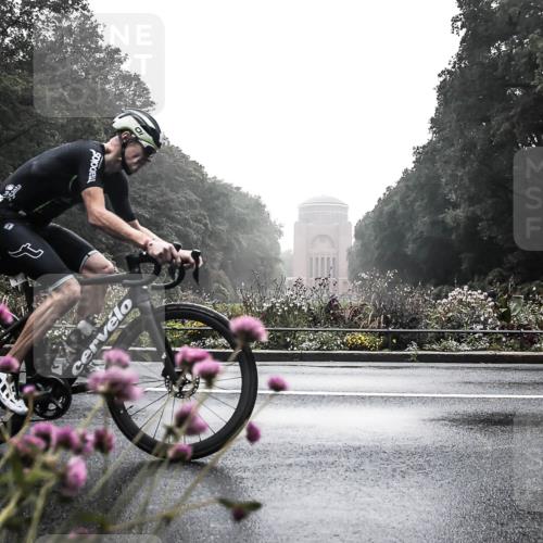 13.09.2026 - Stadtparktriathlon H.Heesch http://msf.ph/oto/10272021 13.09.2026 09:07:03 Radfahren 1, 82, 105, 130 meine-sportfotos.de
