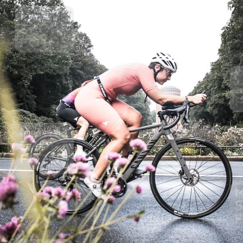 13.09.2026 - Stadtparktriathlon H.Heesch http://msf.ph/oto/10272033 13.09.2026 10:34:20 Radfahren 359, 447, 777 meine-sportfotos.de