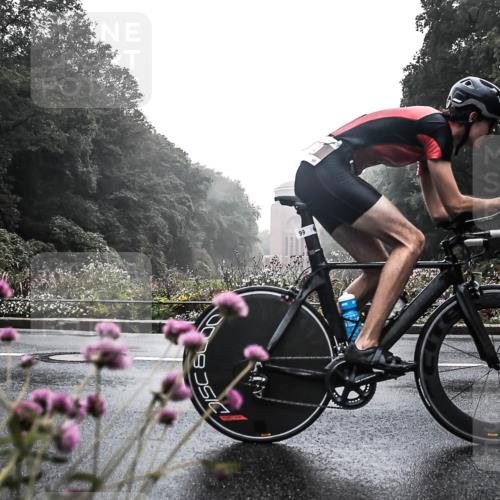 13.09.2026 - Stadtparktriathlon H.Heesch http://msf.ph/oto/10272048 13.09.2026 09:07:20 Radfahren 30, 32, 99, 158 meine-sportfotos.de