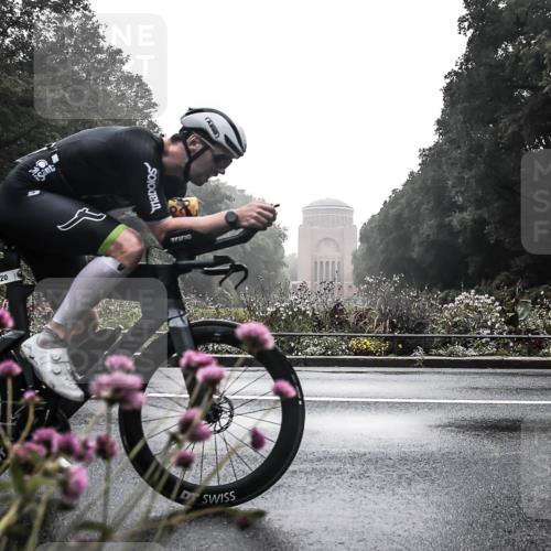 13.09.2026 - Stadtparktriathlon H.Heesch http://msf.ph/oto/10272059 13.09.2026 09:07:26 Radfahren 10, 20, 32, 106, 198, 201 meine-sportfotos.de