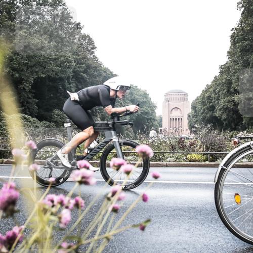 13.09.2026 - Stadtparktriathlon H.Heesch http://msf.ph/oto/10272065 13.09.2026 10:34:52 Radfahren 336, 402, 489 meine-sportfotos.de