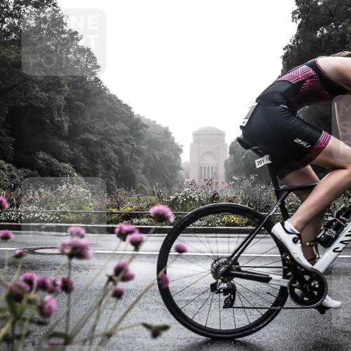 13.09.2026 - Stadtparktriathlon H.Heesch http://msf.ph/oto/10272073 13.09.2026 09:07:29 Radfahren 10, 20, 106, 198, 201 meine-sportfotos.de