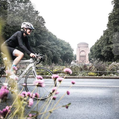 13.09.2026 - Stadtparktriathlon H.Heesch http://msf.ph/oto/10272077 13.09.2026 10:35:08 Radfahren 463, 466 meine-sportfotos.de