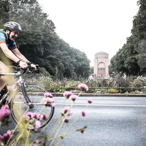 13.09.2026 - Stadtparktriathlon H.Heesch http://msf.ph/oto/10272080 13.09.2026 10:35:11 Radfahren 463, 466 meine-sportfotos.de