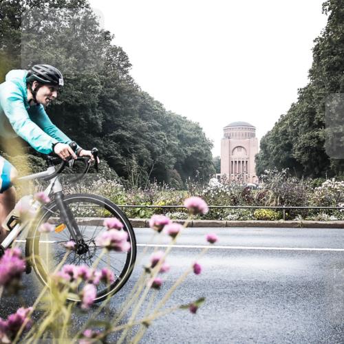 13.09.2026 - Stadtparktriathlon H.Heesch http://msf.ph/oto/10272100 13.09.2026 10:35:33 Radfahren 370, 412 meine-sportfotos.de